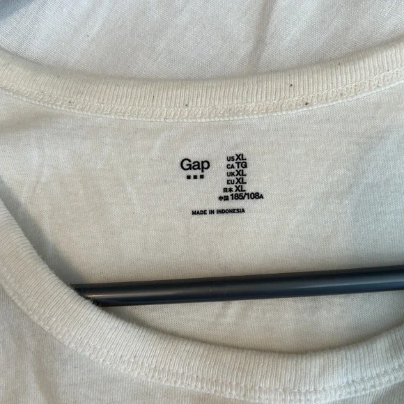 GAP striped T-shirt size extra large - Picture 4 of 6